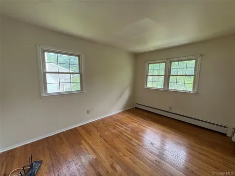 11 Lynbrook Road Poughkeepsie NY 12603