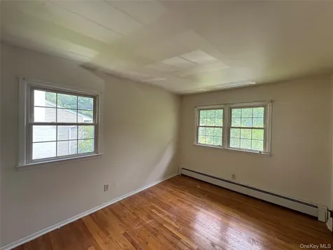 11 Lynbrook Road Poughkeepsie NY 12603