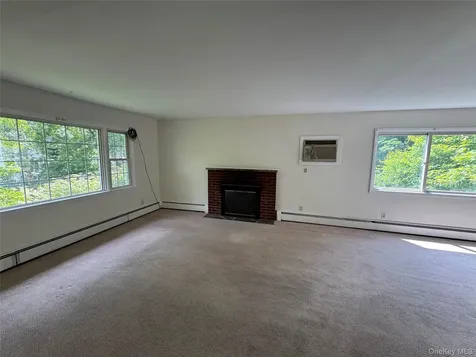 11 Lynbrook Road Poughkeepsie NY 12603