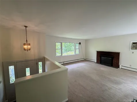 11 Lynbrook Road Poughkeepsie NY 12603