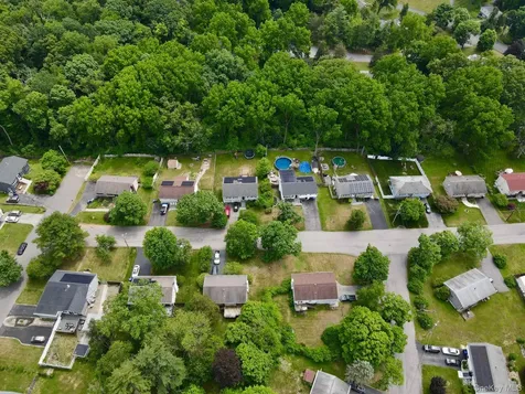 11 Lynbrook Road Poughkeepsie NY 12603