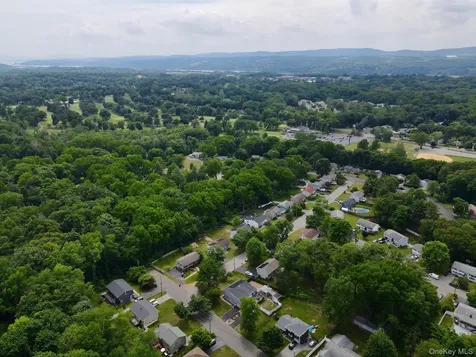 11 Lynbrook Road Poughkeepsie NY 12603