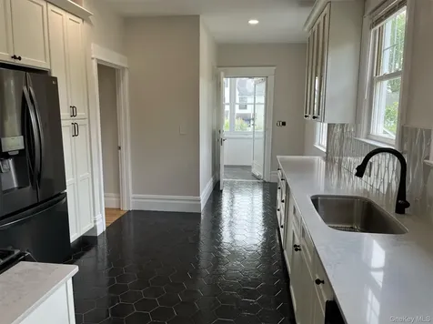 36 Grand Boulevard Scarsdale NY 10583
