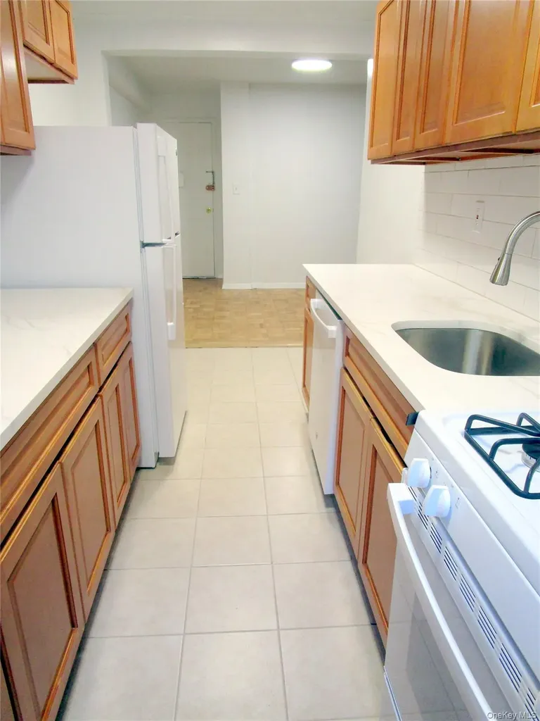 4315 Webster Avenue Bronx NY 10704