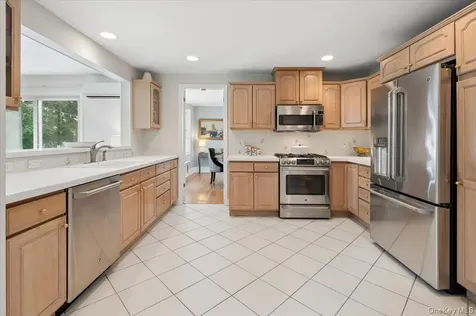 15 Lyons Place Larchmont NY 10538