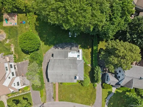 15 Lyons Place Larchmont NY 10538