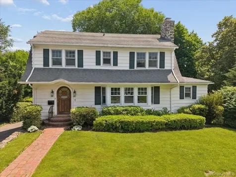 15 Lyons Place Larchmont NY 10538