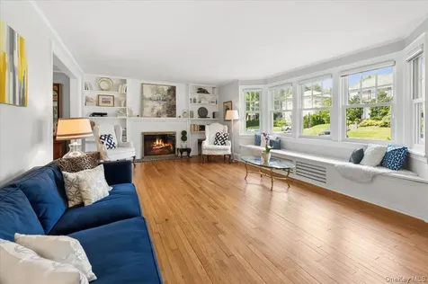 15 Lyons Place Larchmont NY 10538