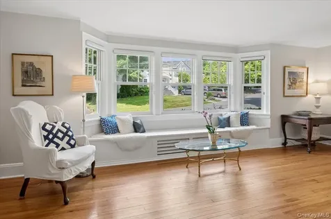 15 Lyons Place Larchmont NY 10538