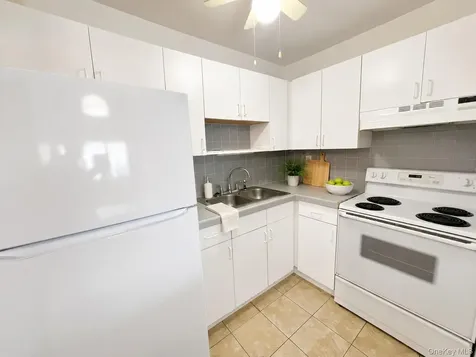 274 Hooker Avenue Poughkeepsie NY 12603