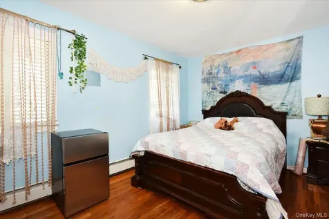 22 Chatham Road Commack NY 11725
