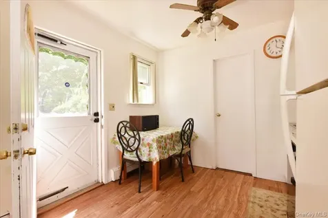 22 Chatham Road Commack NY 11725