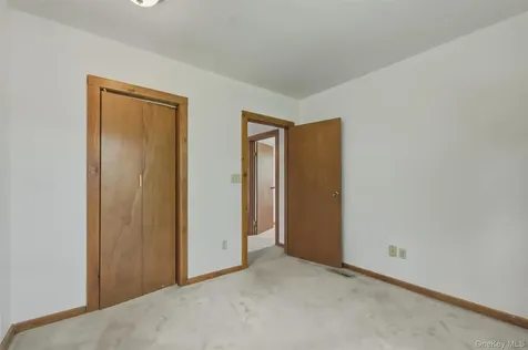 2 Enderkill Drive Staatsburg NY 12580