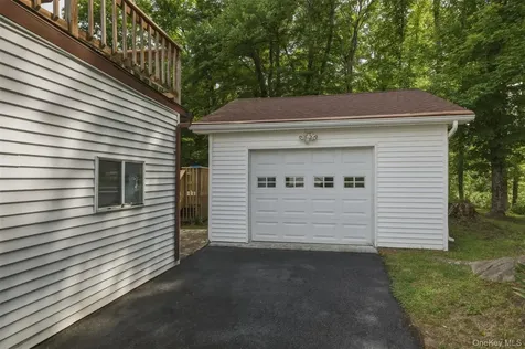2 Enderkill Drive Staatsburg NY 12580