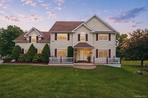 33 Gabriels Path Poughquag NY 12570