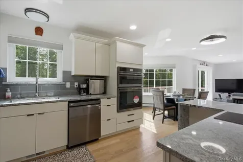 33 Gabriels Path Poughquag NY 12570