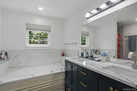 33 Gabriels Path Poughquag NY 12570