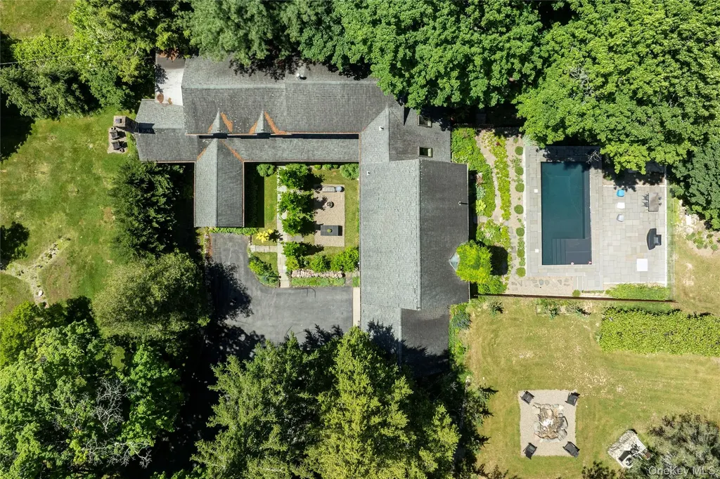 147 Smith Clove Road Central Valley NY 10917