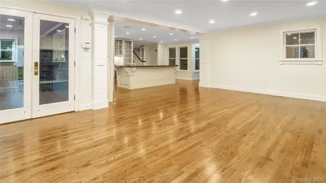 113 Buckram Road Locust Valley NY 11560