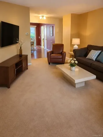 10 Somerset Drive Suffern NY 10901