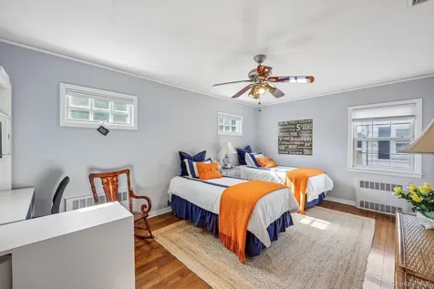 173 Meadbrook Road Garden City NY 11530