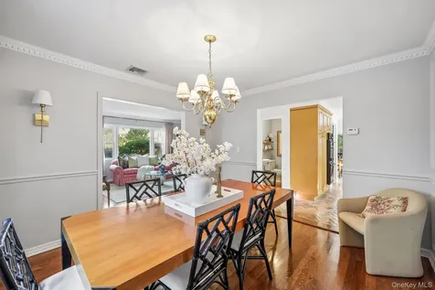173 Meadbrook Road Garden City NY 11530