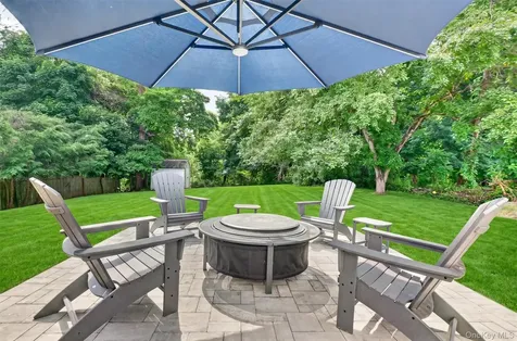 15 Round Tree Lane Montrose NY 10548