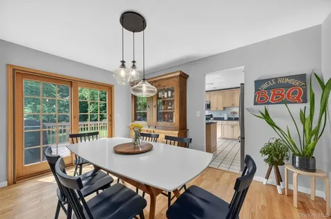15 Round Tree Lane Montrose NY 10548
