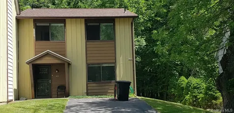 43 Elizabeth Way Kiamesha Lake NY 12751