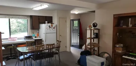 43 Elizabeth Way Kiamesha Lake NY 12751