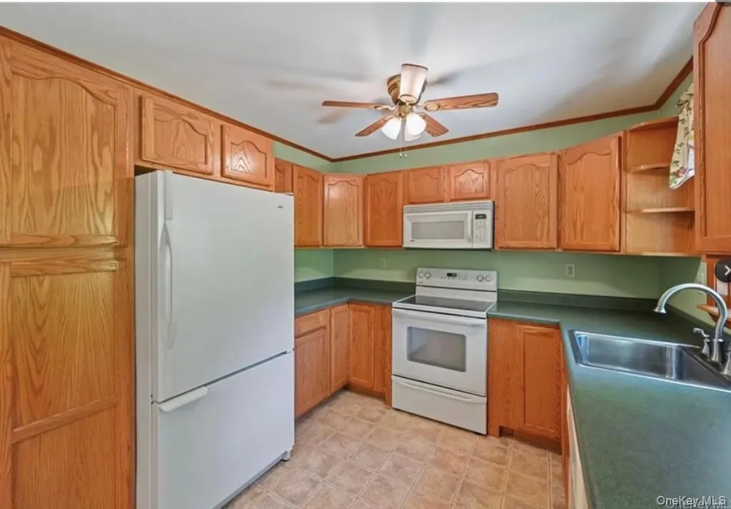 18 Tiger Road Hopewell Junction NY 12533