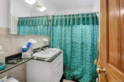 419 Turneur Avenue Bronx NY 10473