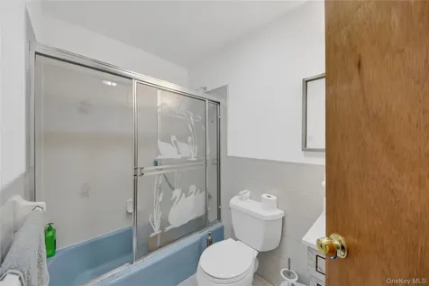 419 Turneur Avenue Bronx NY 10473