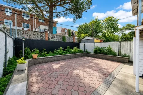 419 Turneur Avenue Bronx NY 10473