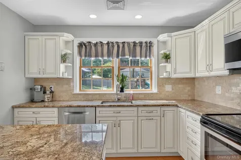 193 Catherine Street Buchanan NY 10511