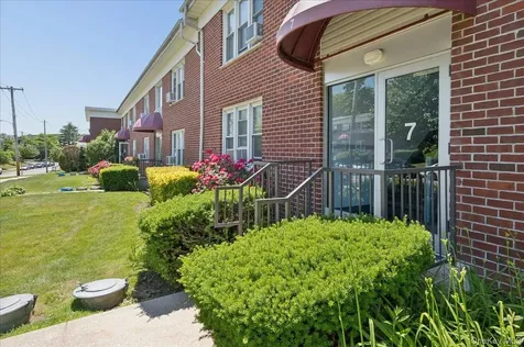 7 Wainwright Avenue Yonkers NY 10710