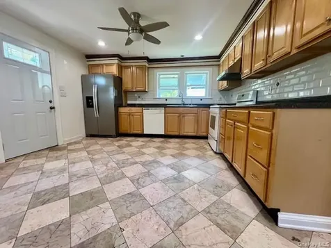 330 Buckshollow Road Mahopac NY 10541