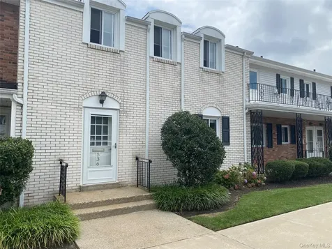 536 Dawson Lane Jericho NY 11753