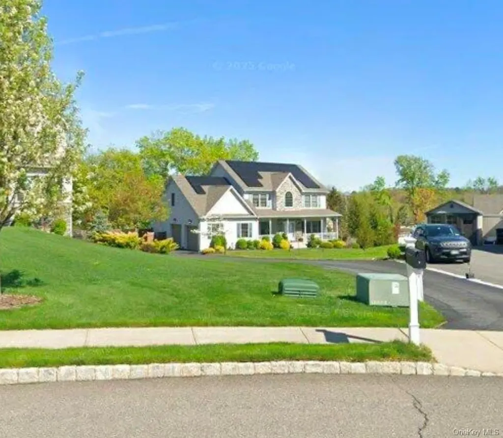 5 Gleneagles Court Monroe NY 10950