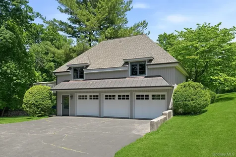 20 Meeting House Road Bedford Corners NY 10549