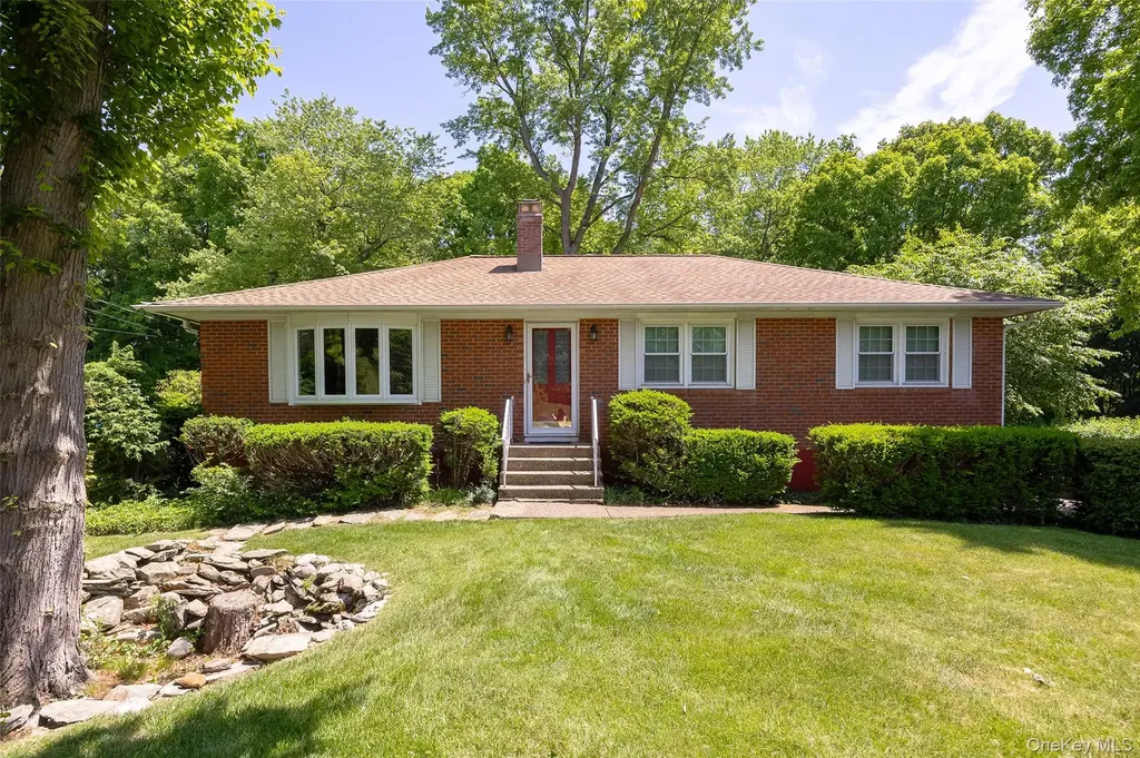 89 Edgehill Drive Wappingers Falls NY 12590