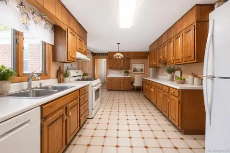 89 Edgehill Drive Wappingers Falls NY 12590