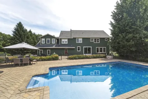79 Millbrook Road Wallkill NY 12589