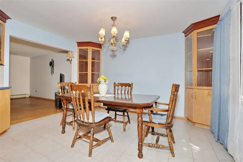 150 Schweizer Lane Bardonia NY 10954