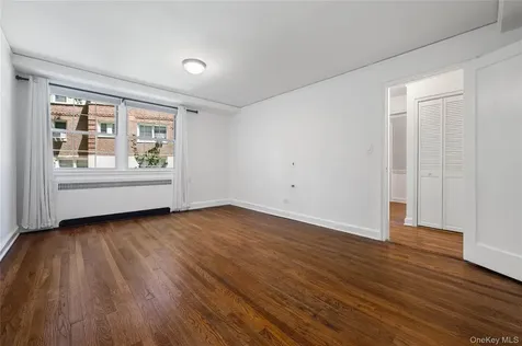 9 Sentry Place Scarsdale NY 10583