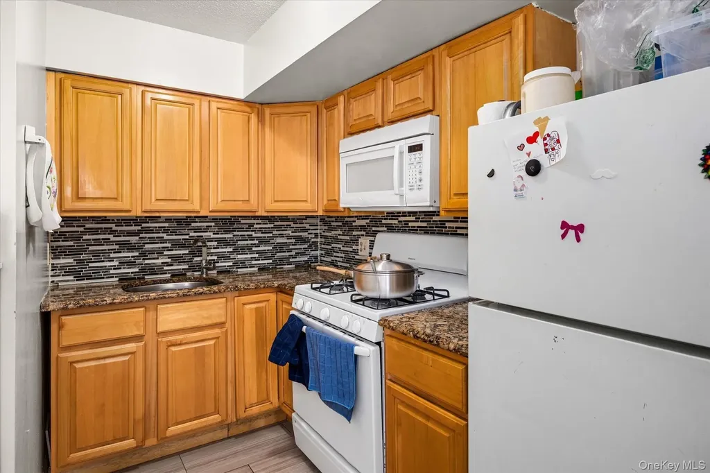 2058 Washington Avenue Bronx NY 10457