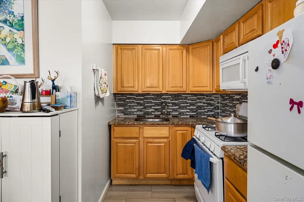 2058 Washington Avenue Bronx NY 10457