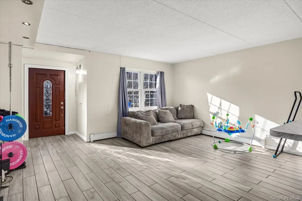 2058 Washington Avenue Bronx NY 10457
