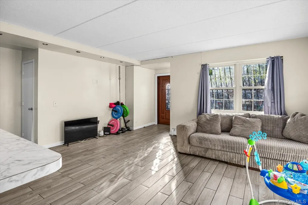 2058 Washington Avenue Bronx NY 10457
