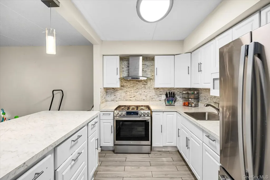 2058 Washington Avenue Bronx NY 10457